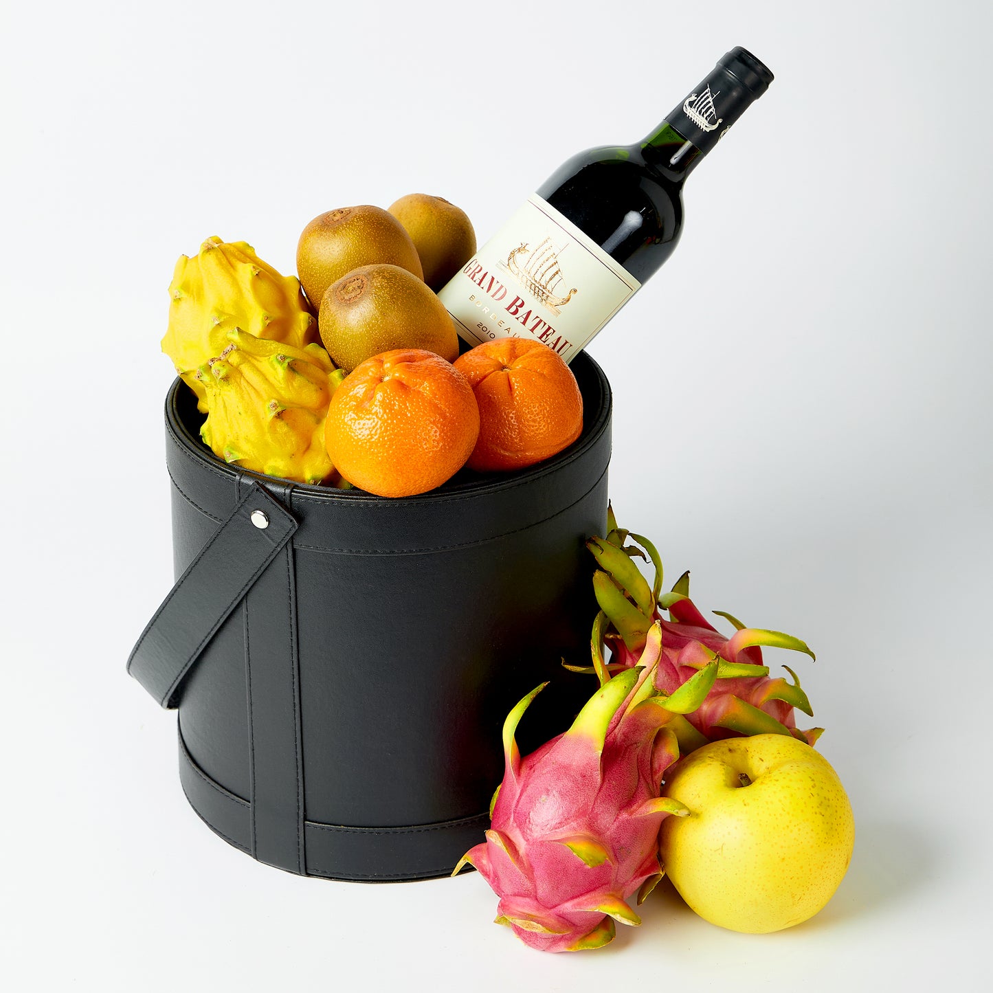 HKMDG04-中秋節果籃 Mid Autumn Premium Fruit Hamper With Red Wine